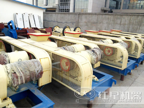 輥式破碎機